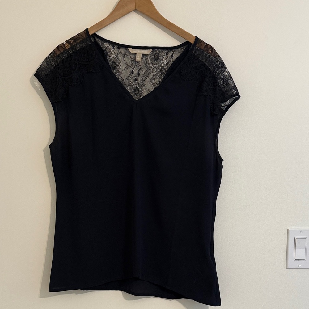 Banana Republic Cap Sleeve Black Lace Sleeve Women's Top